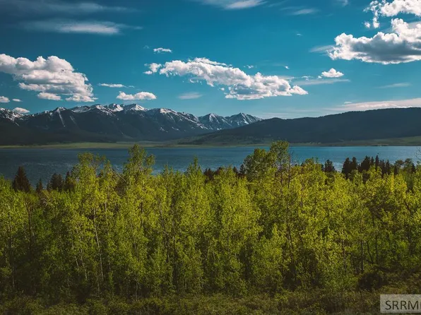 3865 Overlook Dr, Island Park, ID 83429