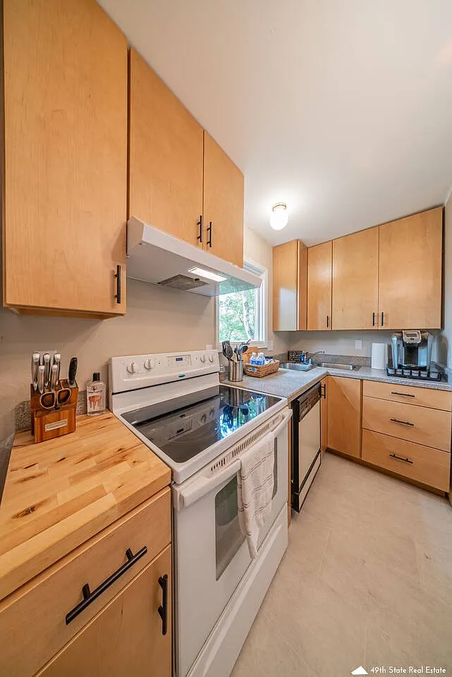 331 Melody Pl — Photo 2