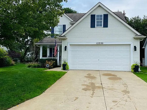 12330 Glasgow Dr, Romeo, MI 48065