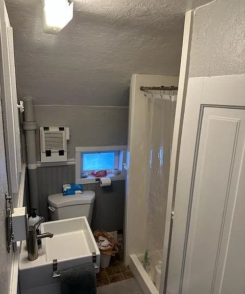 Unit Photo