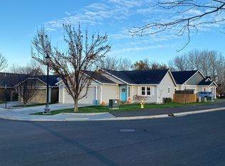 1110 SW Greeley St, College Place, WA 99324