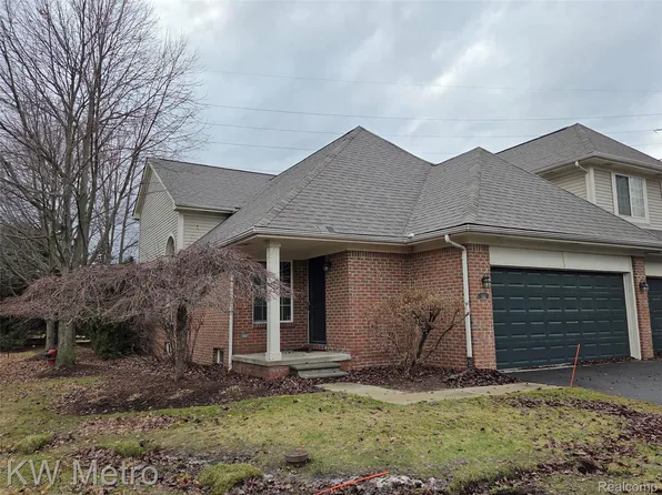 622 Macwilliams Ln, Royal Oak, MI 48067
