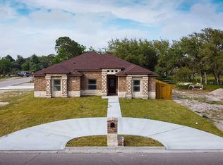 938 W Deberry Ave, Aransas Pass, TX 78336