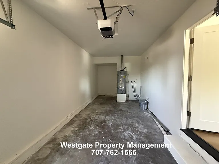 1340 Ramona Ln — Photo 16