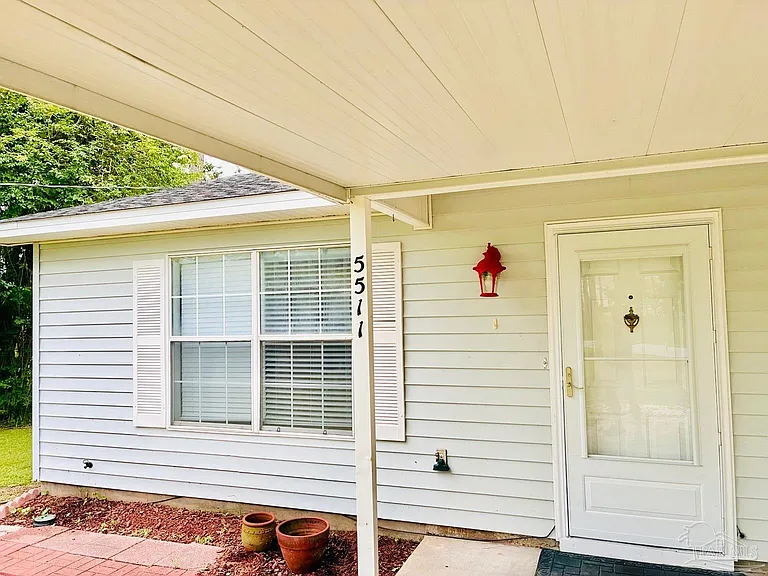 5511 Custer Dr — Photo 1