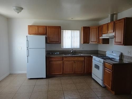 2nd image of 3017 46th St