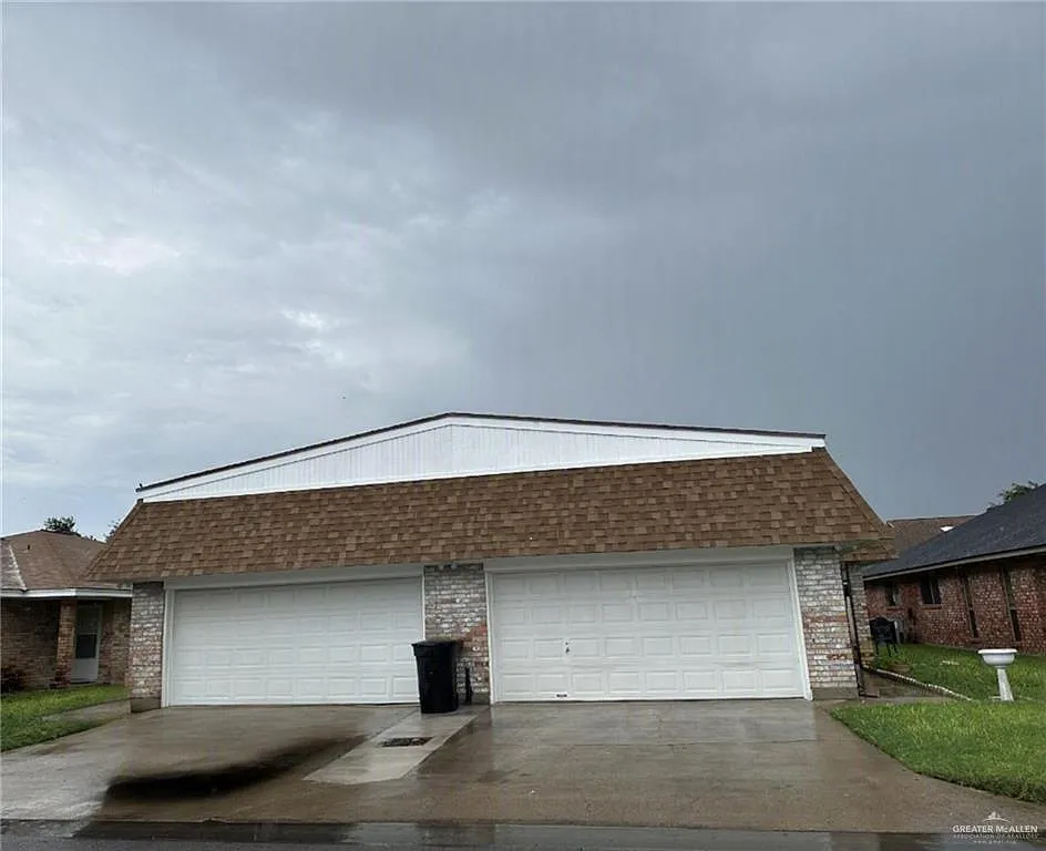 3 bed, 2.0 bath, 1225 sqft, $1,200 — Photo 1