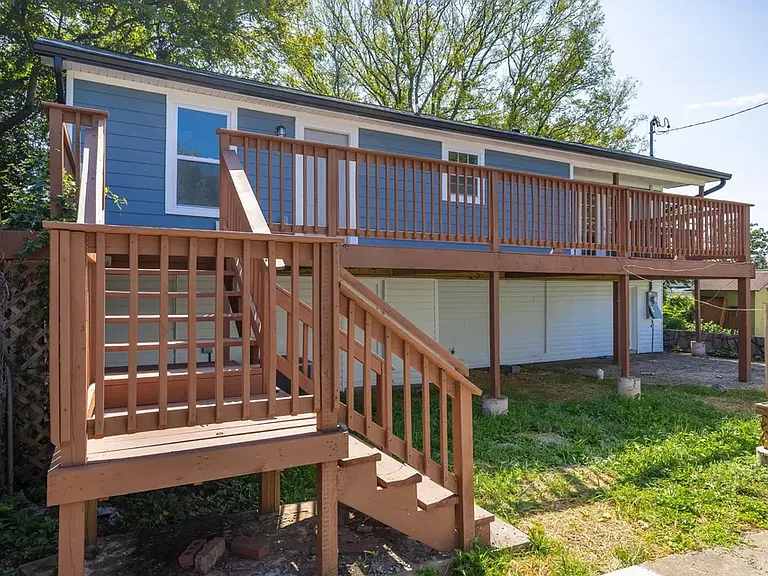 702 Snow St #102 — Photo 2