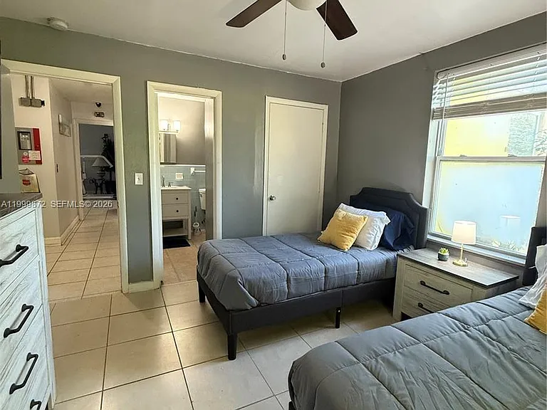 3120 Avenue Q — Photo 2