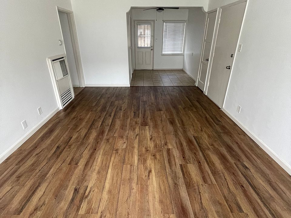 1st image of 1104 E San Antonio Dr APT A