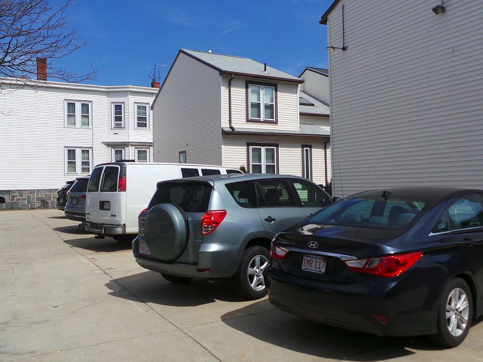 2nd image of 576 Bennington St