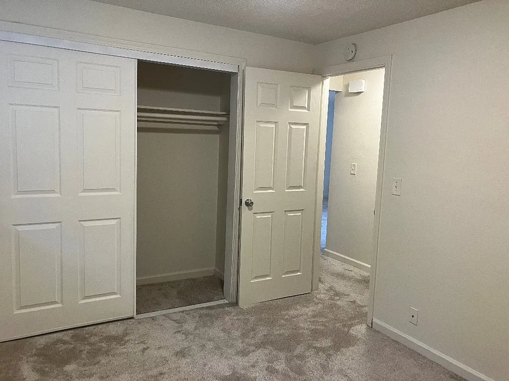 2 bed, 800 sqft, $1,325 — Photo 4