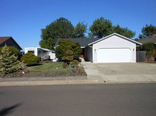 105 Nicholas Ct, Sutherlin, OR 97479