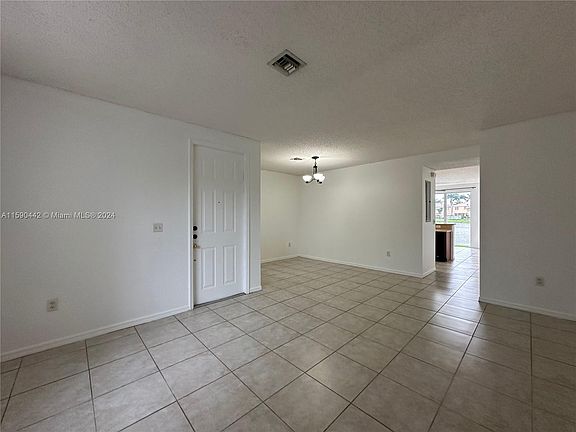5th image of 1044 NE 42nd Ter
