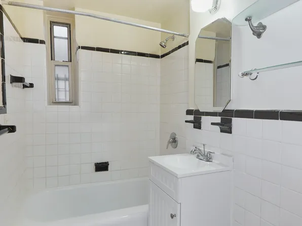 3420 Avenue H image 7 of 9