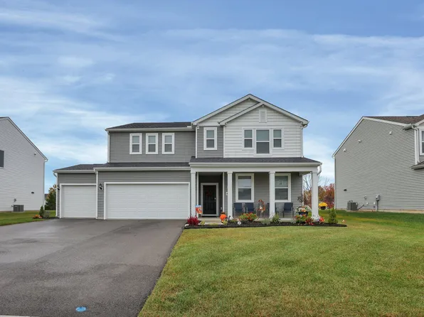 4412 Hickory Ln, Hebron, OH 43025