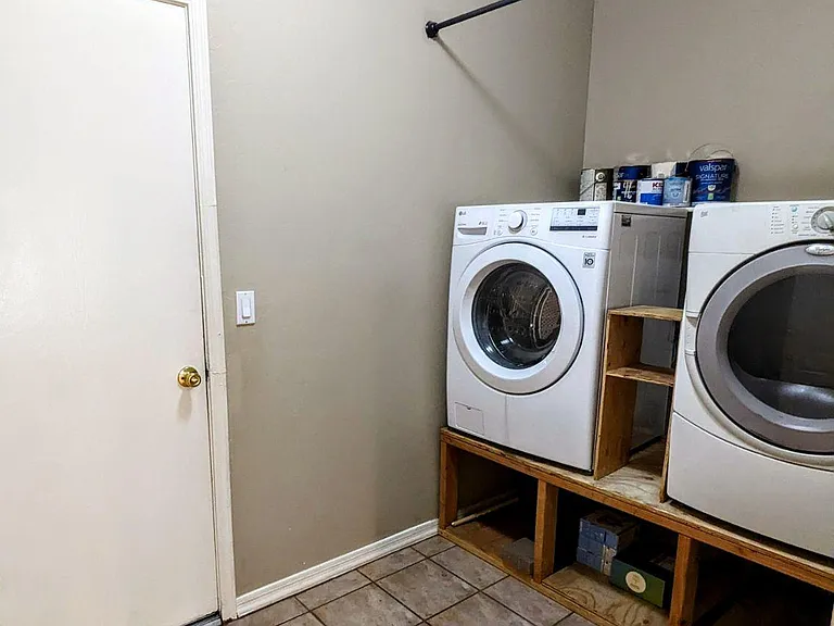 1085 W Sea Urchin St — Photo 14