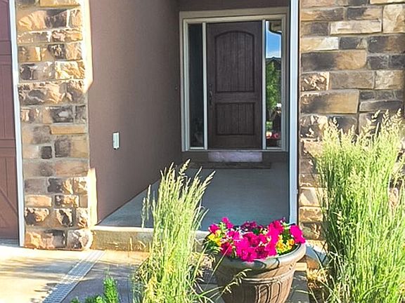 2nd image of 4120 Bobolink Ln