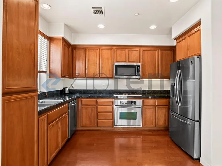 4541 Laird Cir — Photo 16