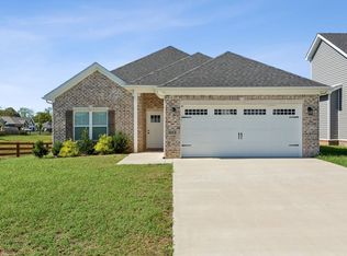 952 McIntyre St, Bowling Green, KY 42101