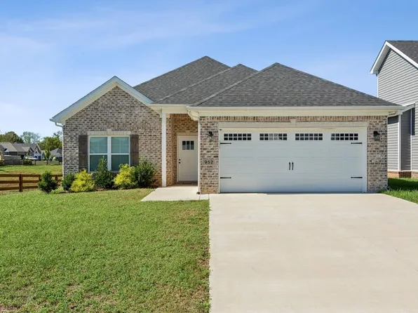 952 McIntyre St, Bowling Green, KY 42101