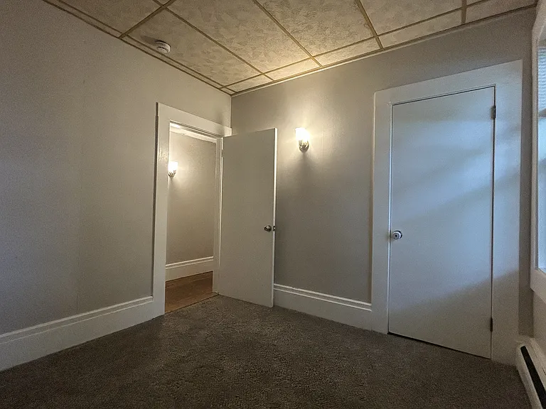 29 Westminster St — Photo 14