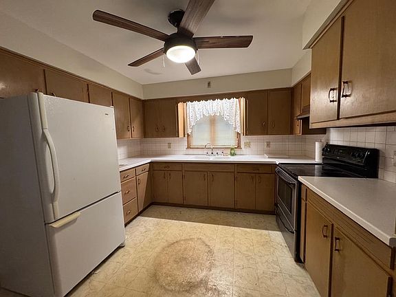 2nd image of 1091 Larchwood Rd