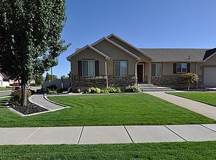 185 E 2100 N, North Ogden, UT 84414