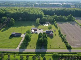 9180 Bender Rd, North Ridgeville, OH 44039