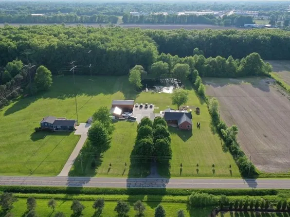 9180 Bender Rd, North Ridgeville, OH 44039