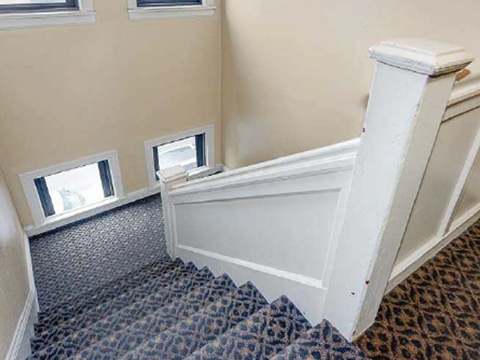 Stanford Arms Apartments — Photo 4