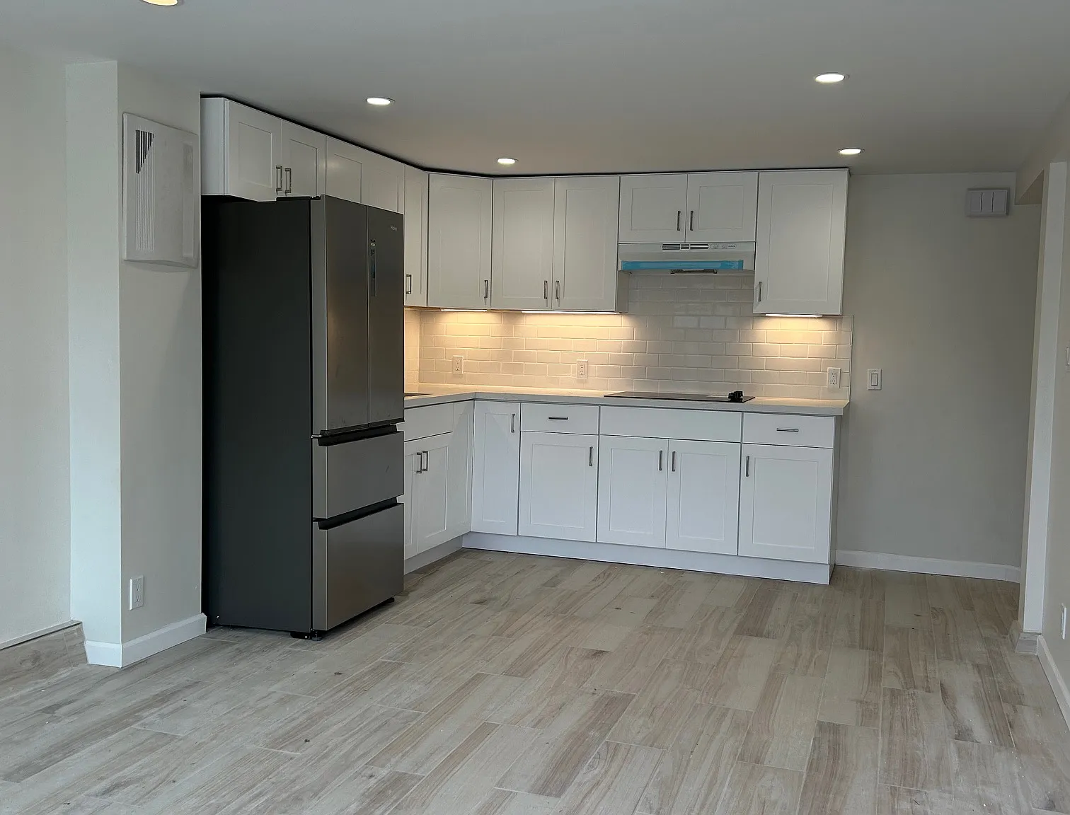 14 Shelbourne Ave — Photo 1