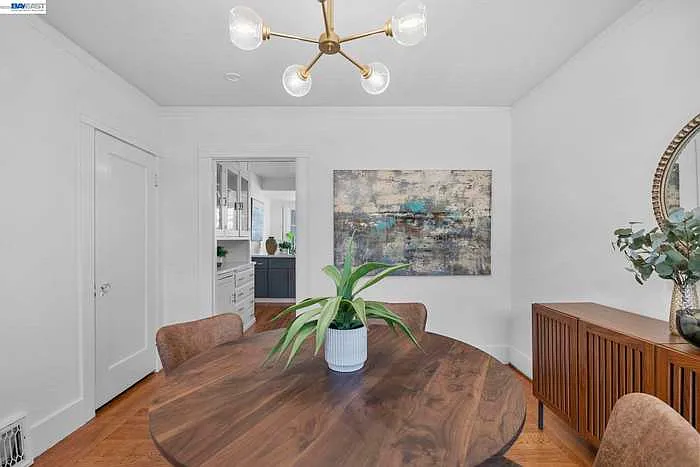 274 Staples Ave — Photo 19