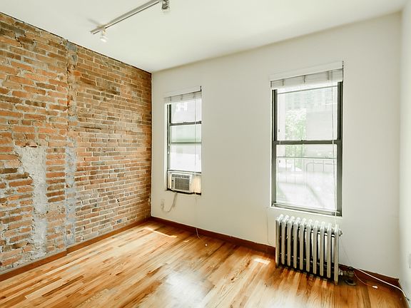 4th image of 380 3rd Ave APT 3a