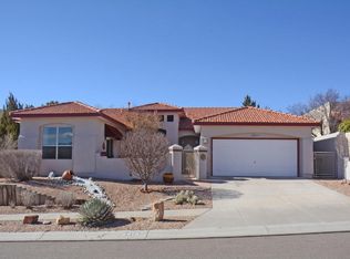 8016 Basalt Ave NW, Albuquerque, NM 87120