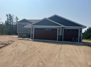 1320 Whiting Rd NW UNIT 32, Bemidji, MN 56601