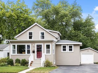 350 S Lodge Ln, Lombard, IL 60148