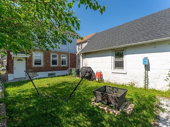 5th image of 353 Princeton Ave