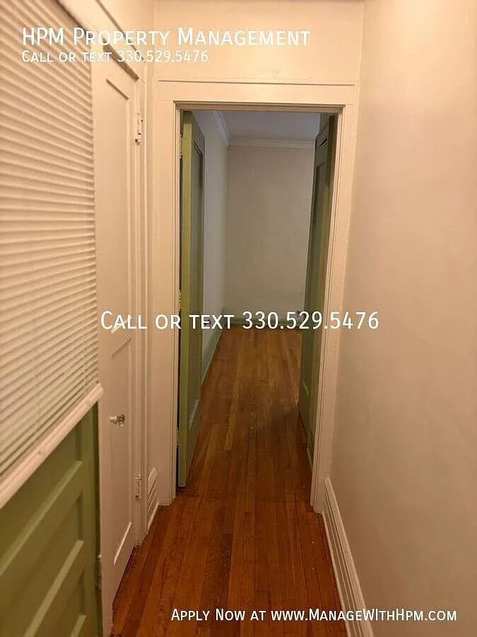 2 bed, 1.0 bath, $1,200 — Photo 4