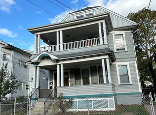 483 Dixwell Ave #3B, New Haven, CT 06511