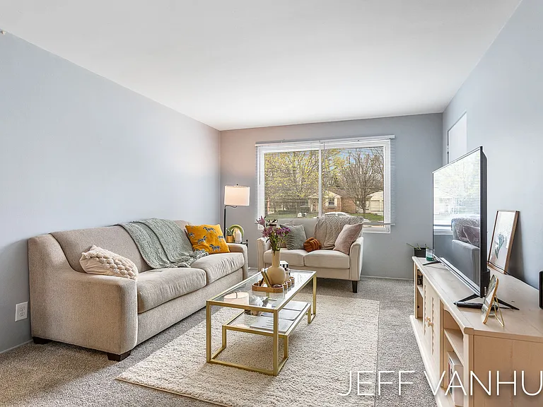 47 W 32nd St #47 — Photo 16