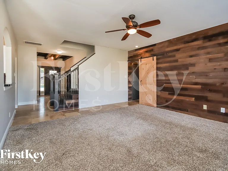 8306 White Willow Ln — Photo 7