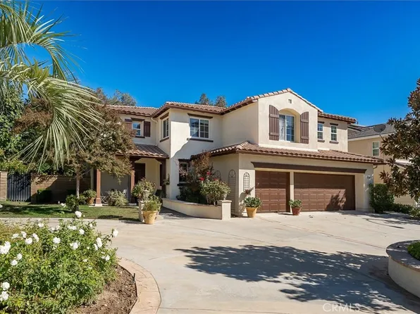 29272 Las Palmas Ct, Santa Clarita, CA 91354