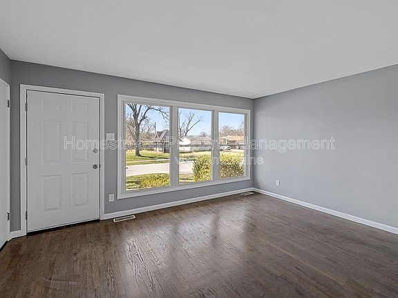 5th image of 250 Coteau Ln