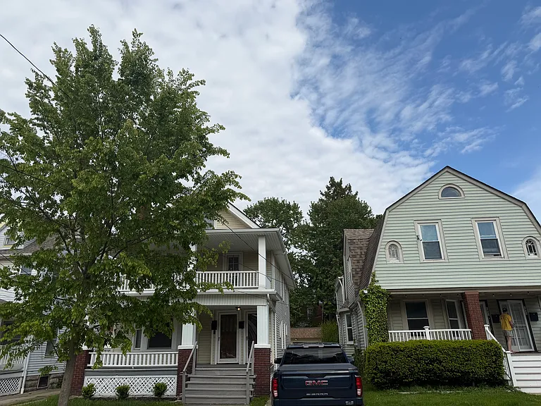 1427 Rosewood Ave #UP — Photo 8