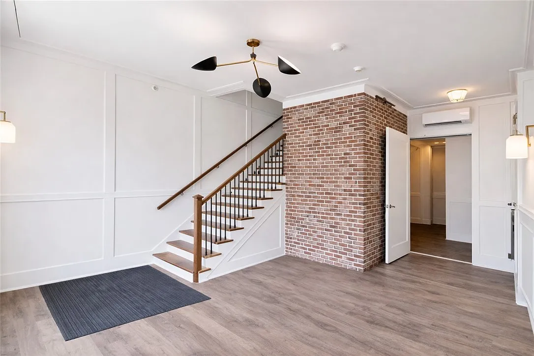 2 bed, 2.0 bath, 1597 sqft, $3,100 — Photo 2