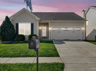 3224 Stowe Lndg, Saint Charles, MO 63301
