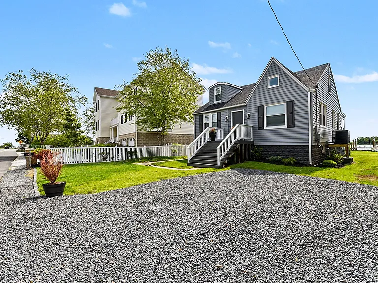 9135 Cuckold Rd — Photo 46