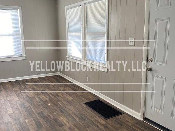 2nd image of 8321 Lydia Ave