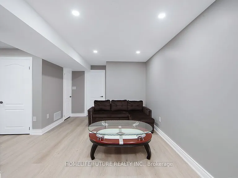230 Ellis Cres #BASEMENT — Photo 6